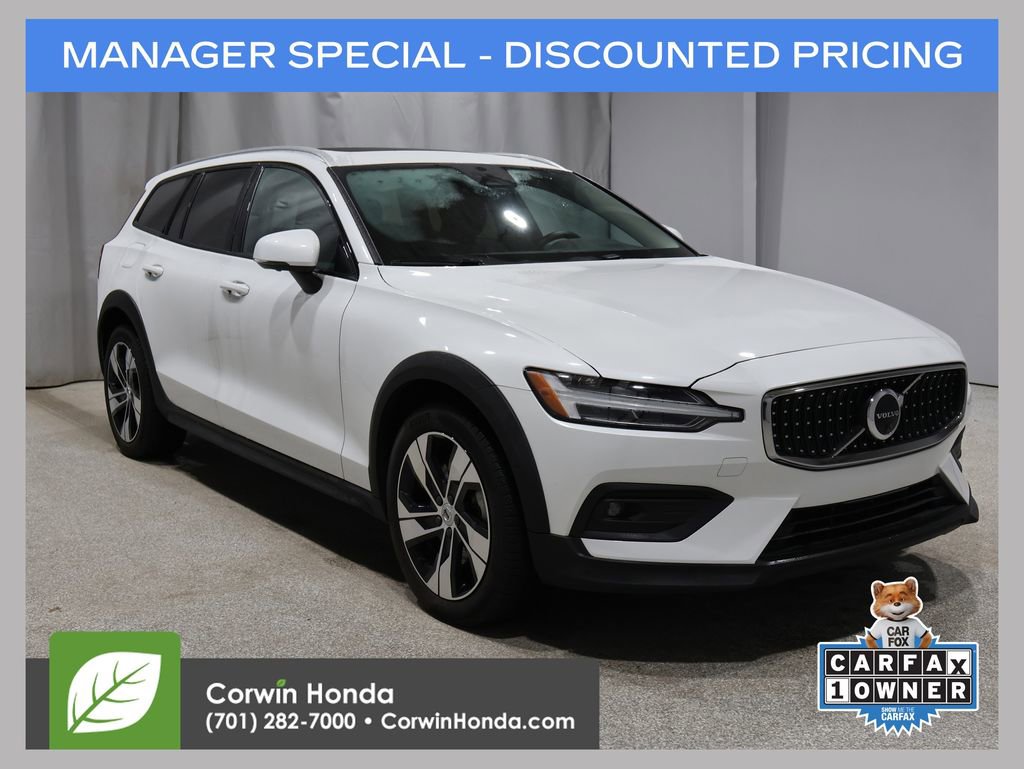 Used 2025 Volvo V60 B5 Cross Country Plus