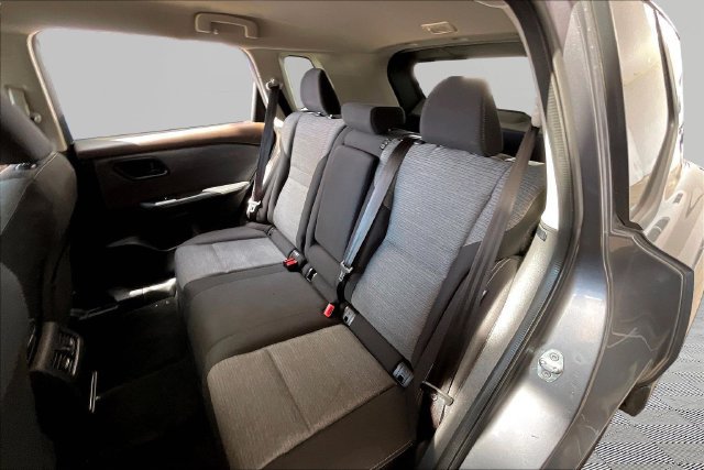 Used 2021 Nissan Rogue S AWD/4WD image 16
