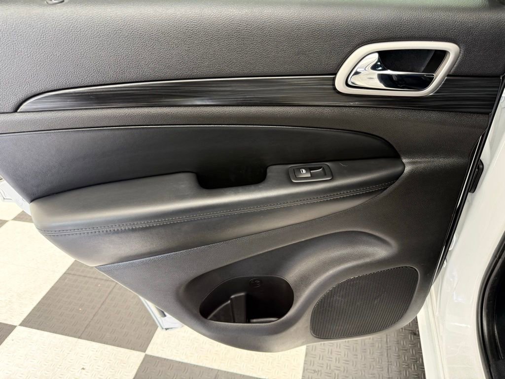 Used 2020 Jeep Grand Cherokee Altitude image 20