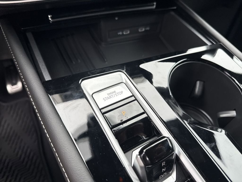 New 2026 Volkswagen Atlas Cross Sport SEL Premium R-Line image 32