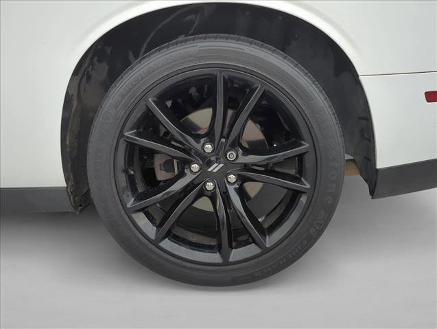 Used 2018 Dodge Challenger SXT Plus image 6