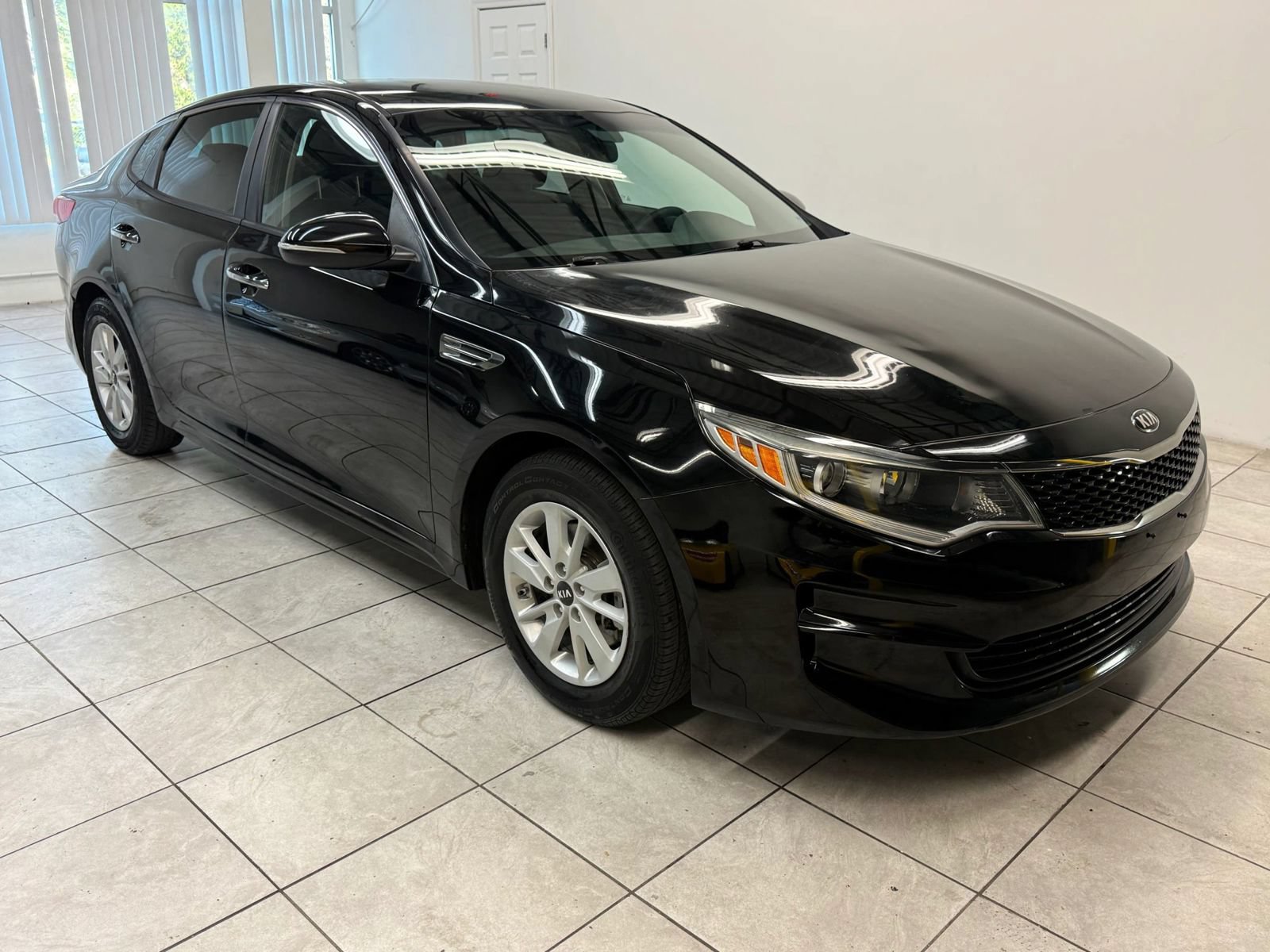 Used 2016 Kia Optima LX w/ LX Convenience Package