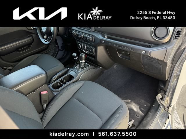 Used 2018 Jeep Wrangler Sport AWD/4WD image 11