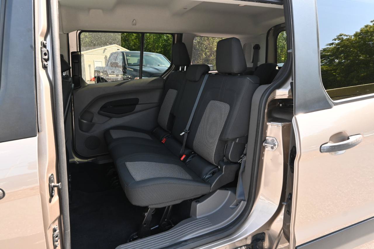 Used 2021 Ford Transit Connect XL FWD image 14