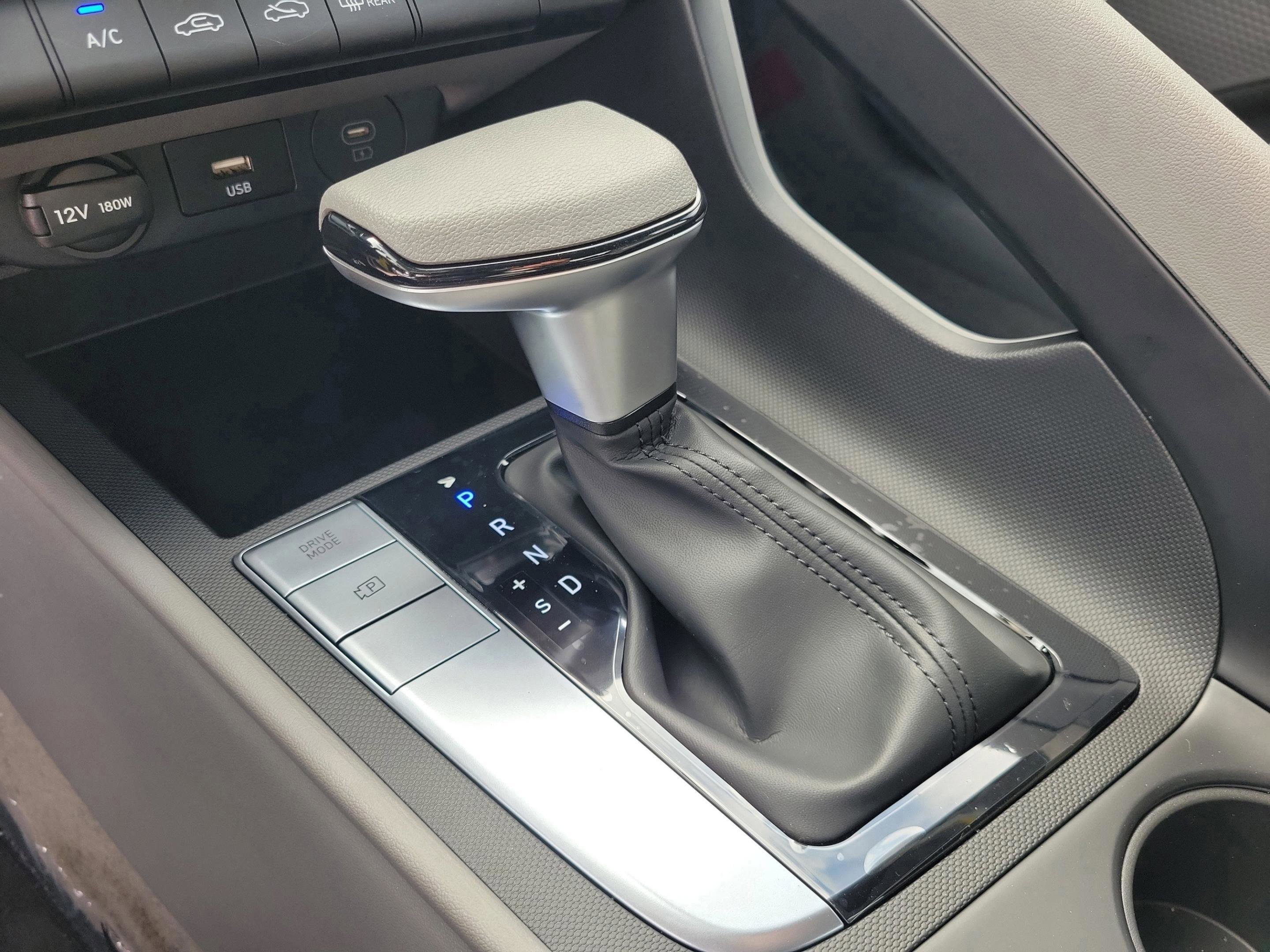 New 2026 Hyundai Elantra SE image 26