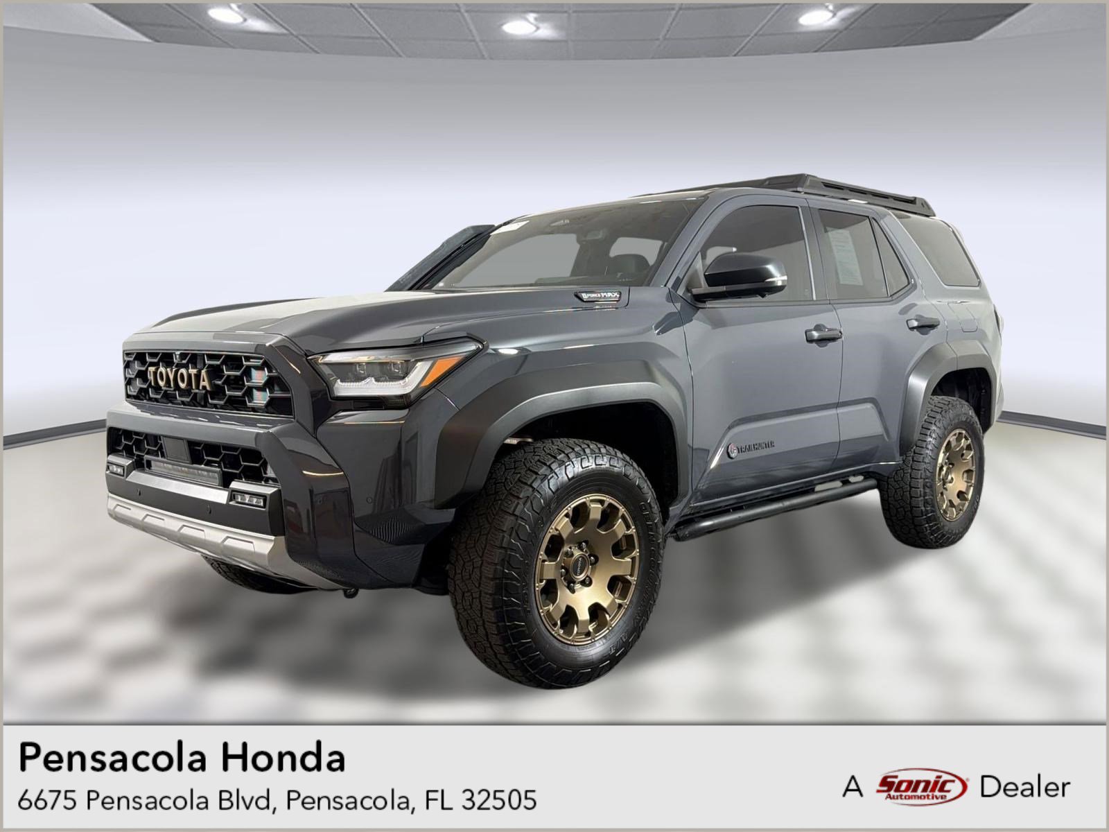 Used 2025 Toyota 4Runner Trailhunter AWD/4WD image 1