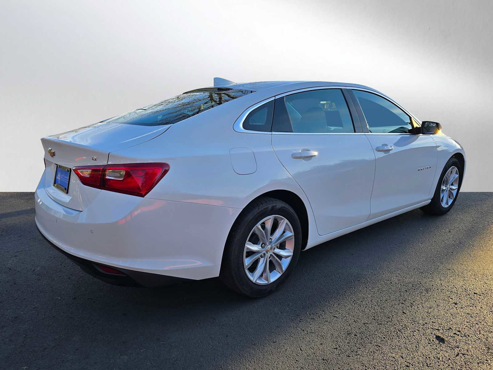Used 2024 Chevrolet Malibu LT image 6