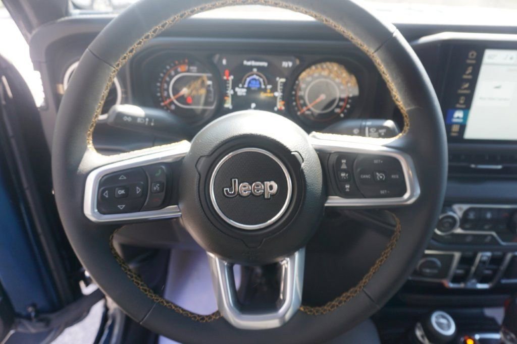 New 2025 Jeep Wrangler Unlimited Sahara image 14