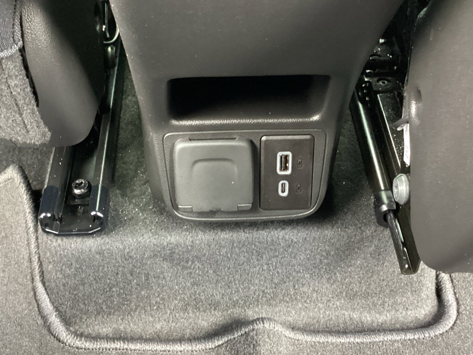 Used 2026 Chevrolet TrailBlazer LT w/ Convenience Package FWD image 29