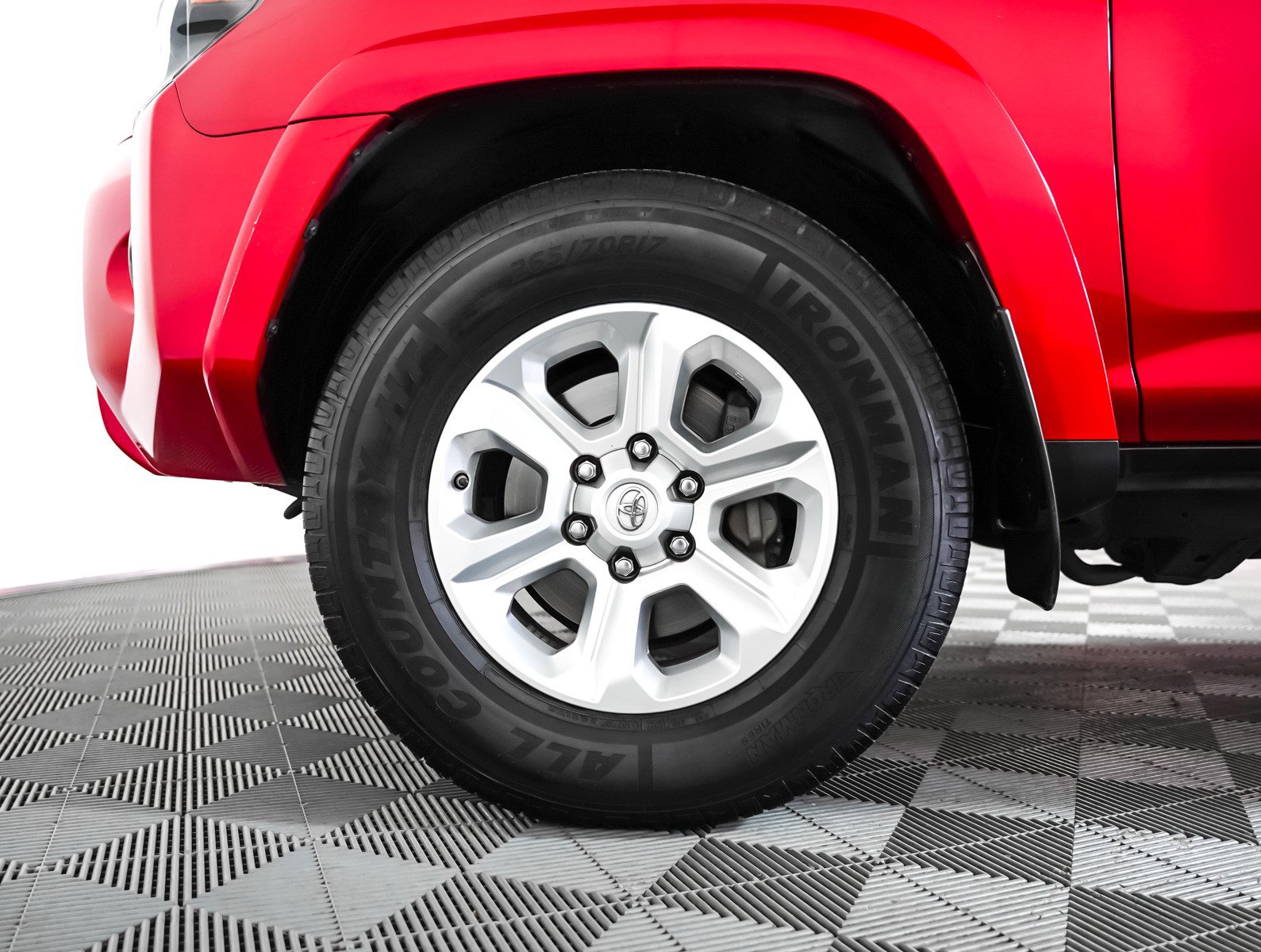 Used 2021 Toyota 4Runner SR5 image 6