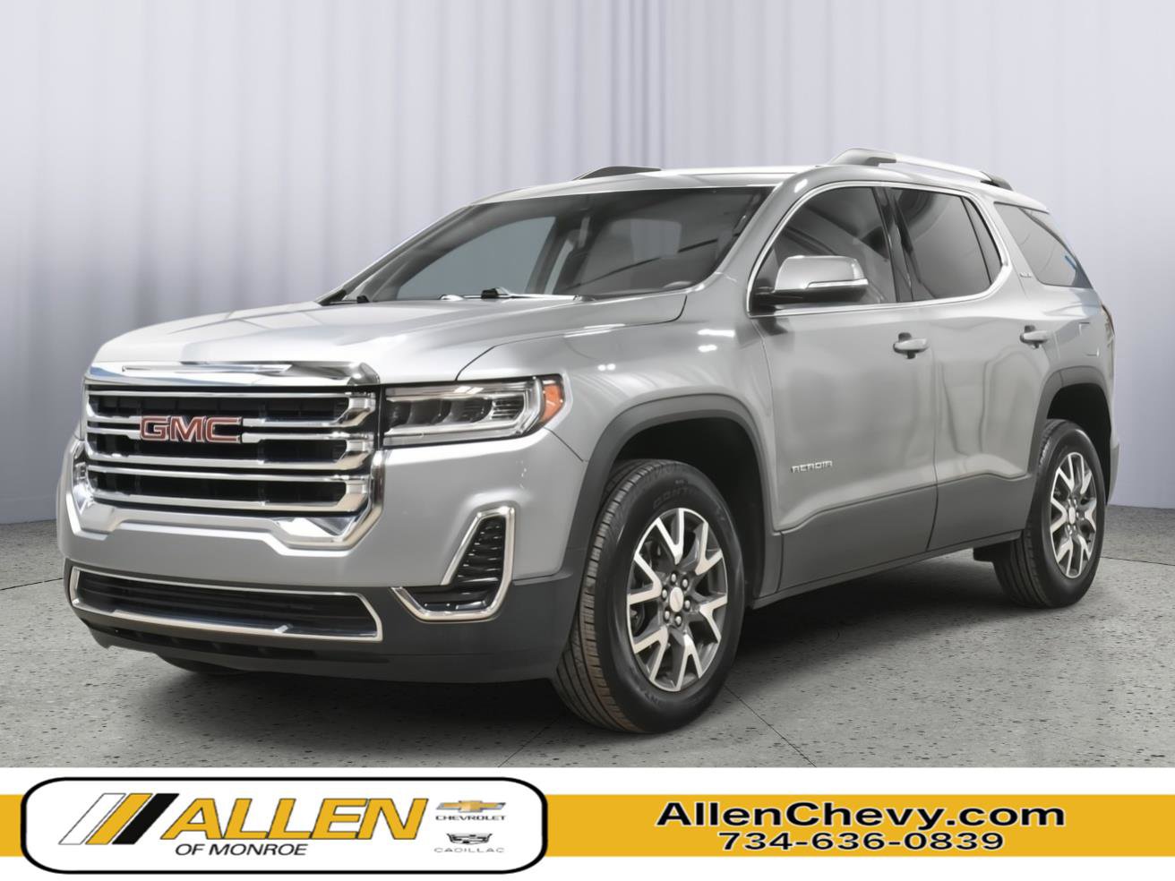 Used 2023 GMC Acadia SLE w/ Driver Convenience Package image 1