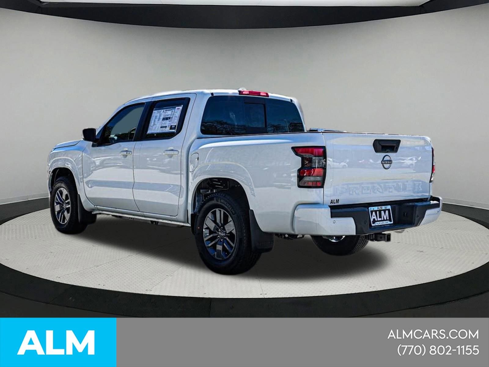 Certified 2025 Nissan Frontier SV w/ SV Convenience Package RWD image 9
