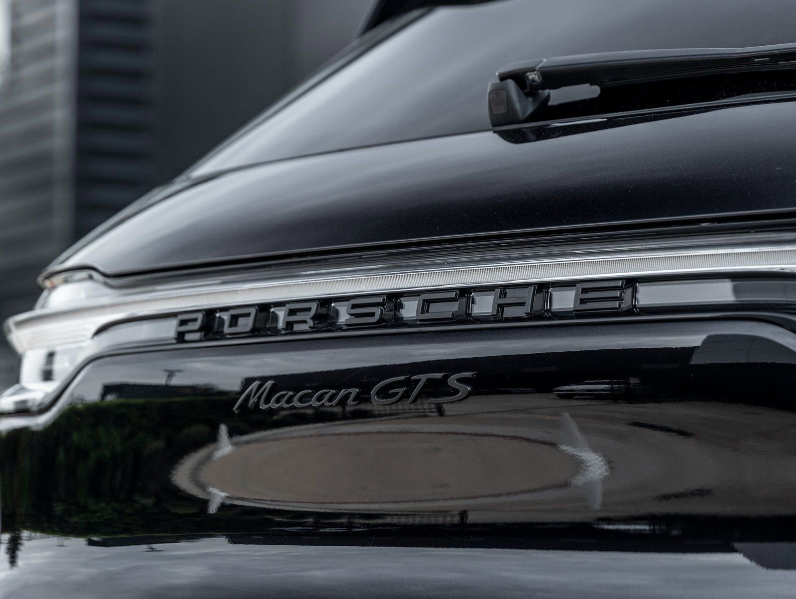 Used 2023 Porsche Macan GTS image 8