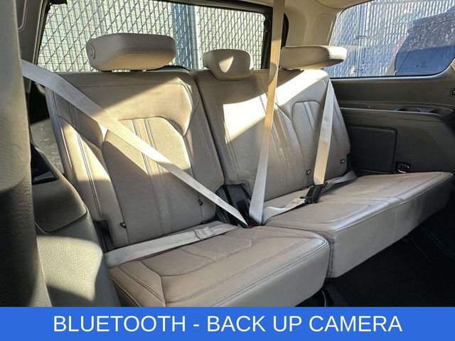 Used 2023 Ford Expedition Limited image 4