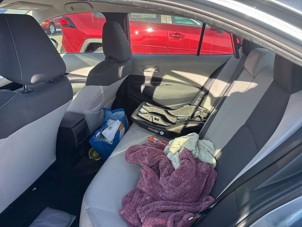 Used 2021 Toyota Corolla LE w/ Carpet Mat Package (TMS) image 12