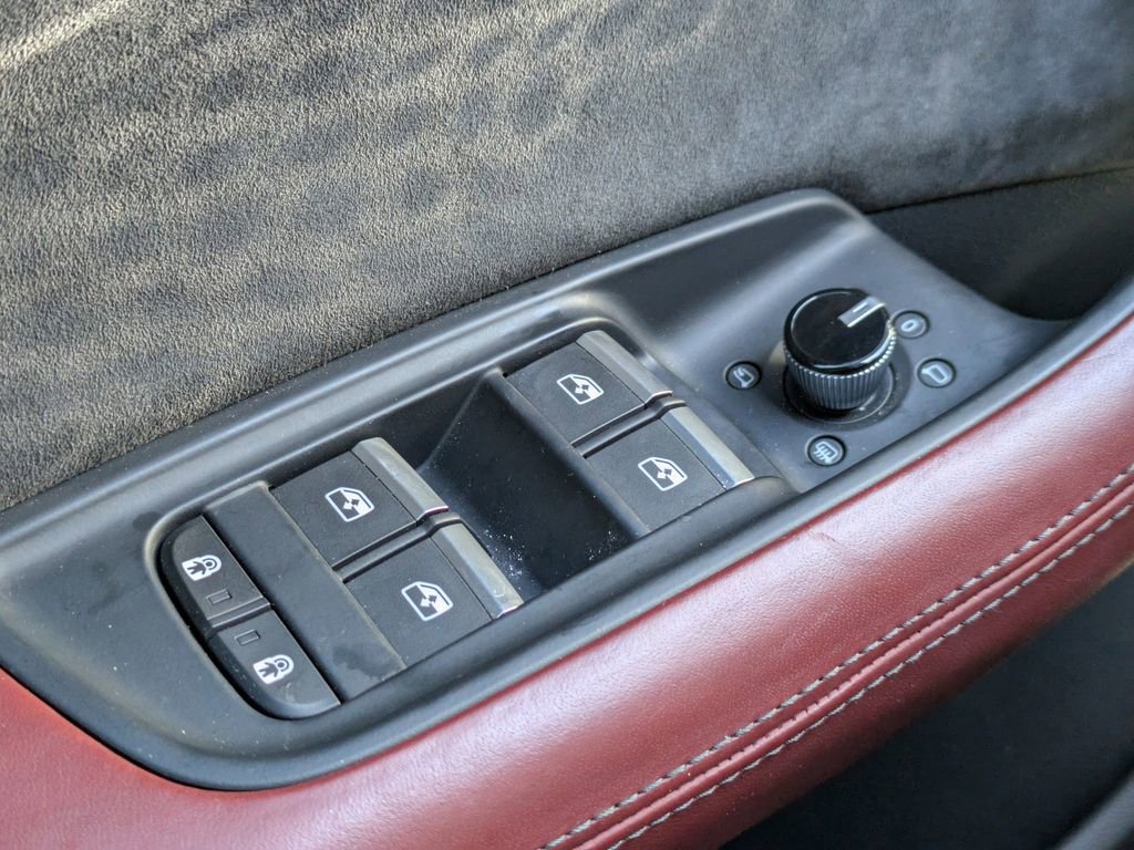 Used 2022 Audi SQ8 Premium Plus w/ Executive Package image 27