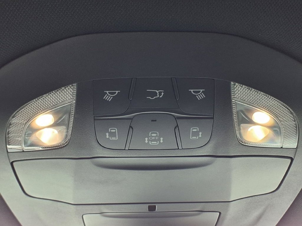 Used 2026 Chrysler Pacifica Select FWD image 29