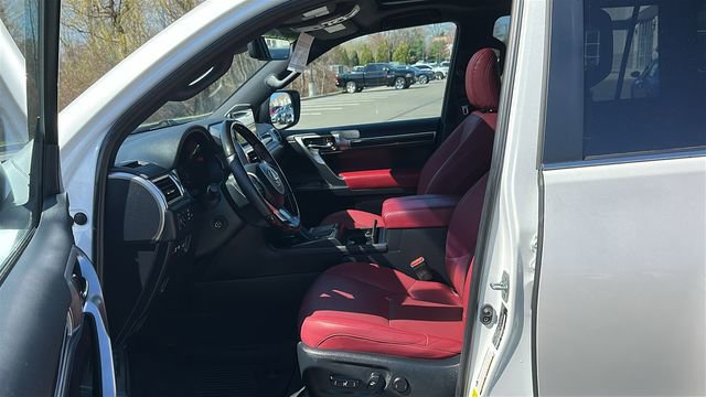 Used 2023 Lexus GX 460 Premium w/ Premium Plus Package image 9