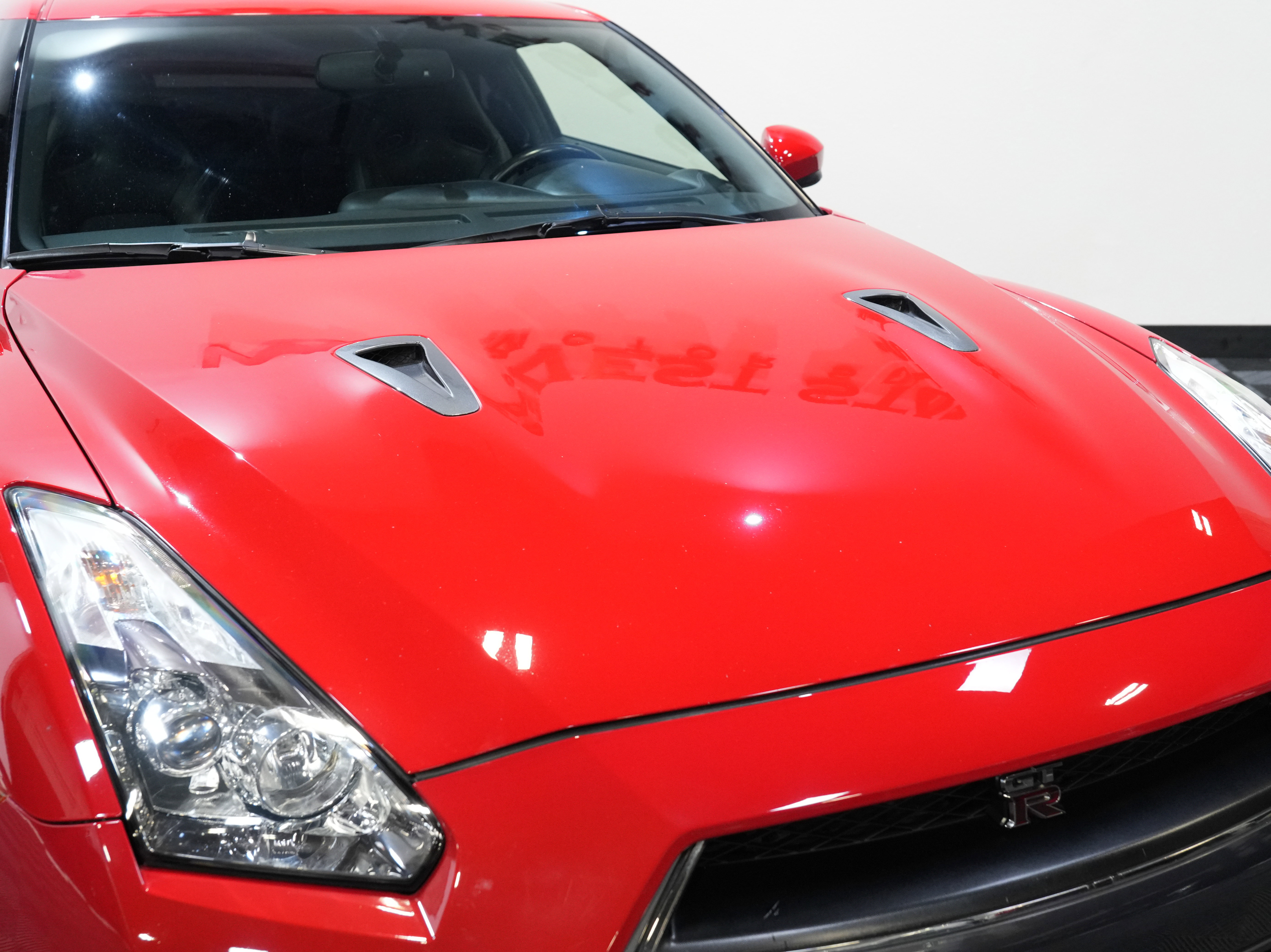 Used 2013 Nissan GT-R Premium AWD/4WD image 12