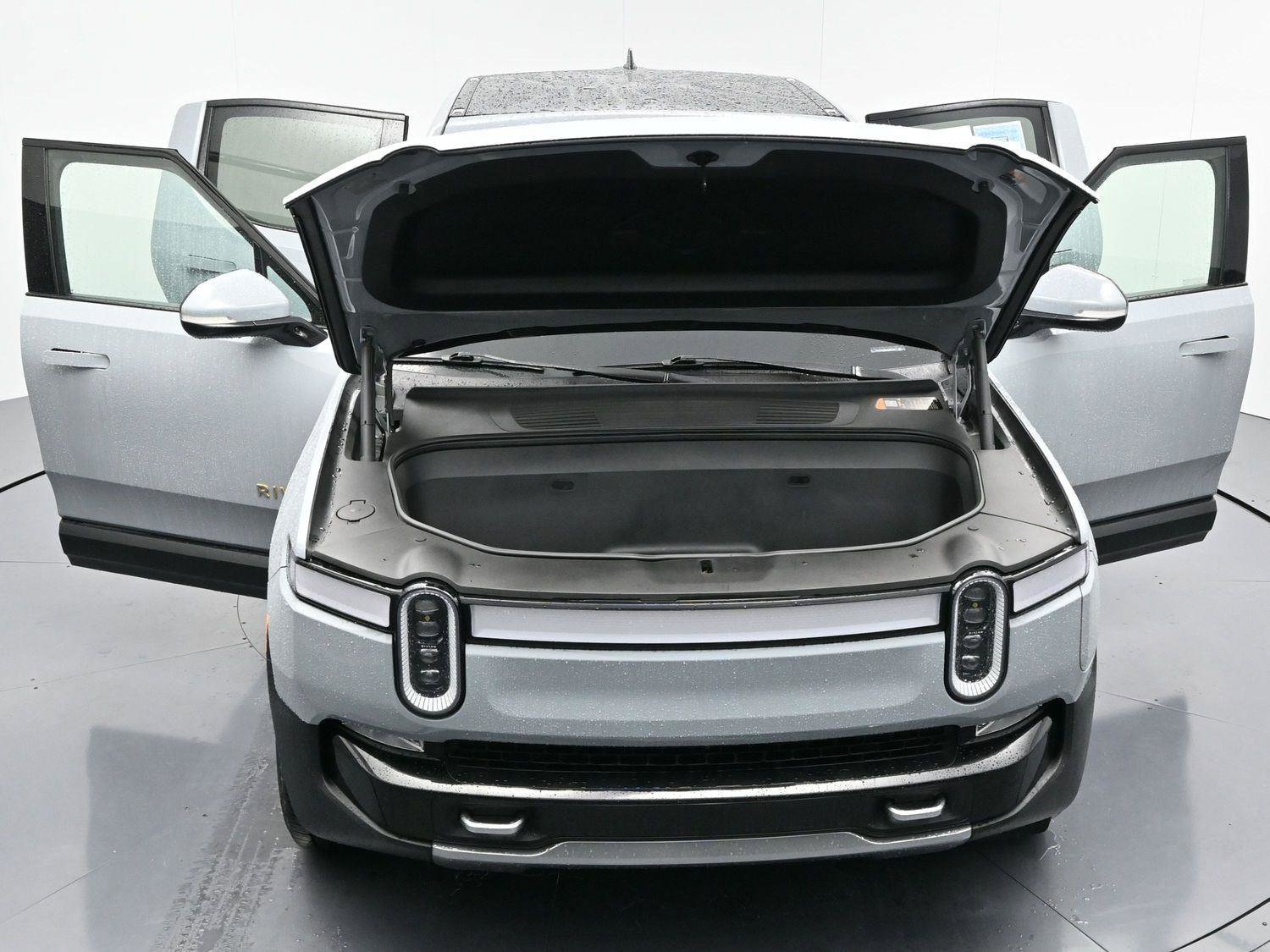 Used 2022 Rivian R1T Adventure image 43