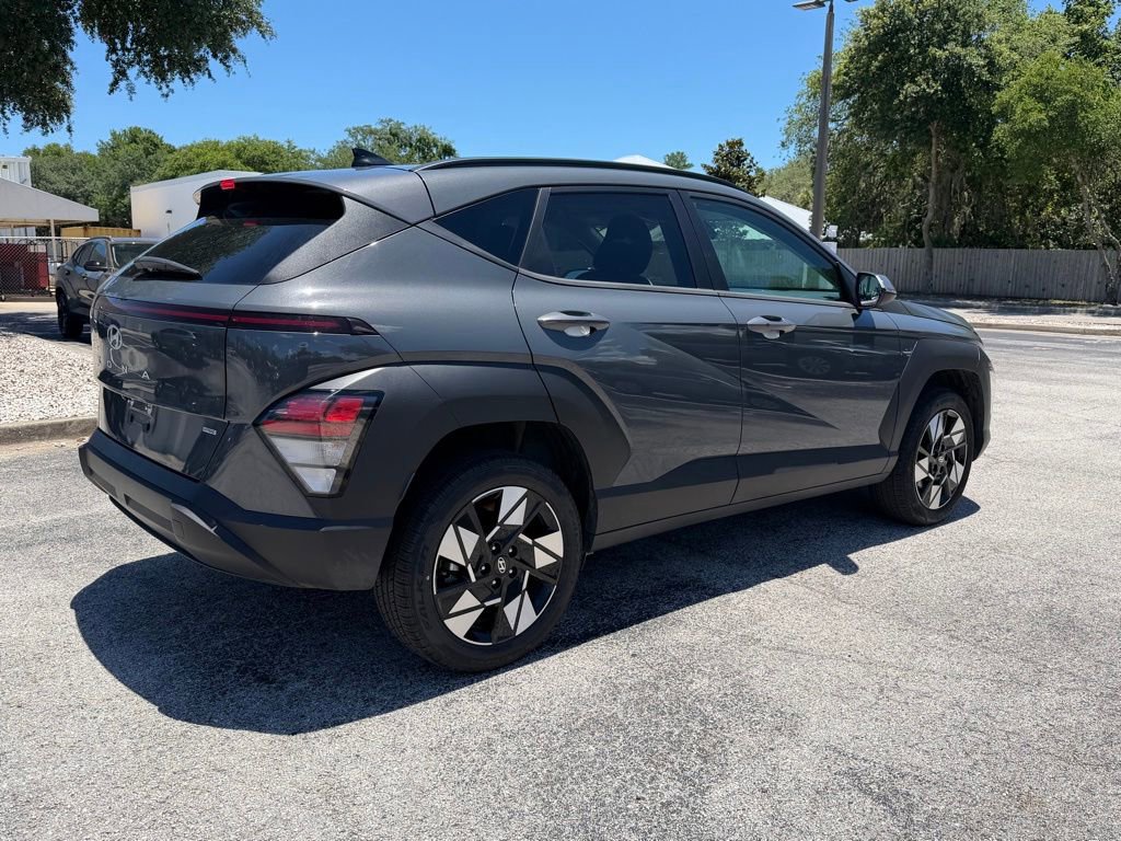 Used 2025 Hyundai Kona SEL AWD/4WD image 5