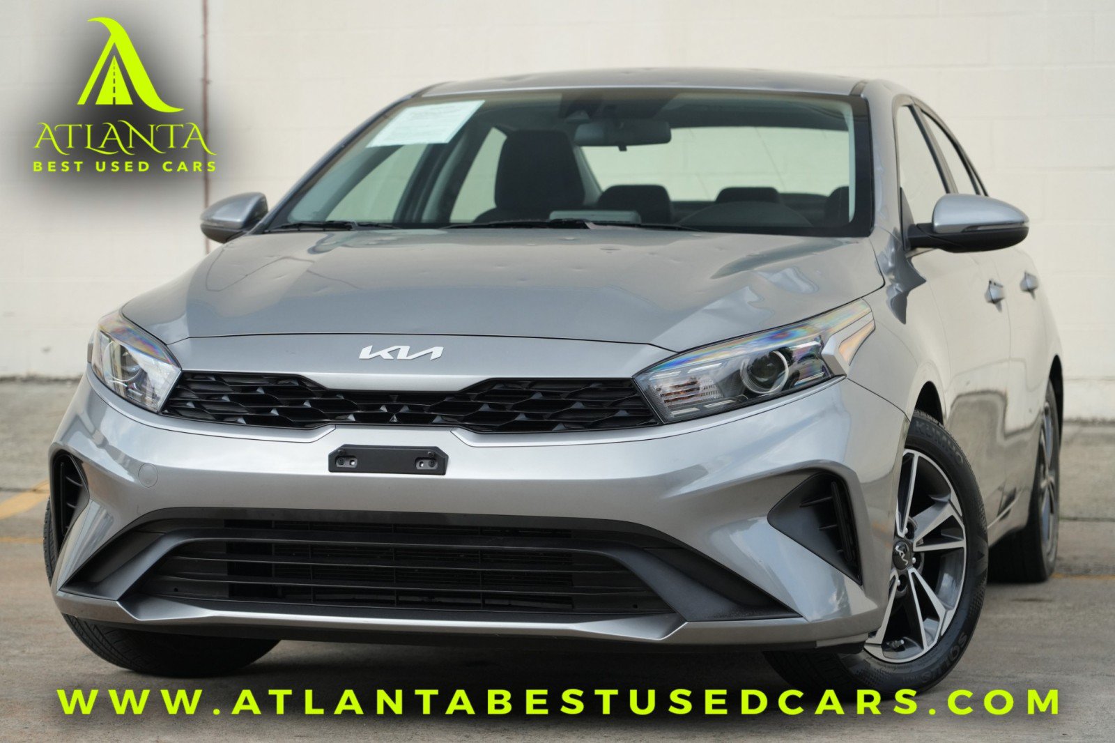 Used 2023 Kia Forte LXS w/ LXS Technology Package FWD image 1