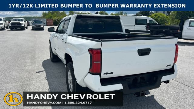 Used 2025 Toyota Tacoma SR5 AWD/4WD image 6