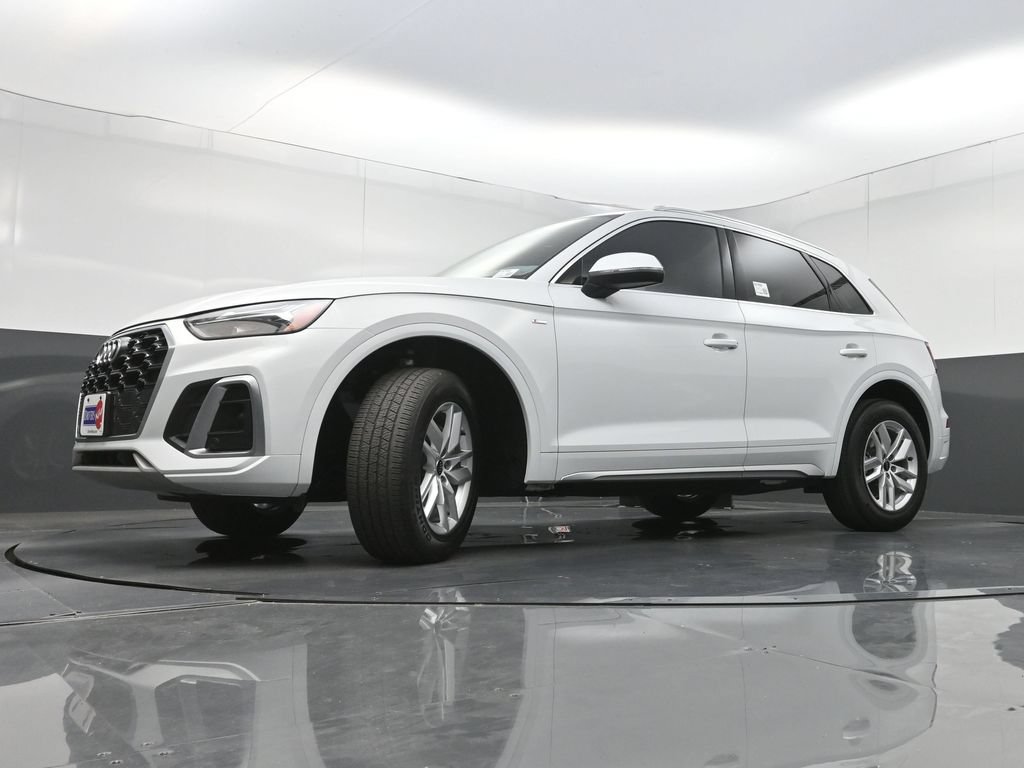 Used 2023 Audi Q5 2.0T Premium w/ Convenience Package AWD/4WD image 28