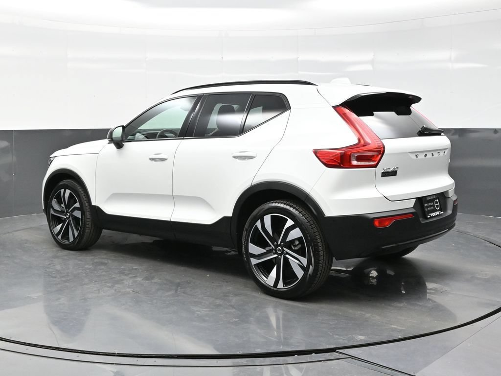 New 2026 Volvo XC40 B5 Ultra w/ Climate Package AWD/4WD image 4