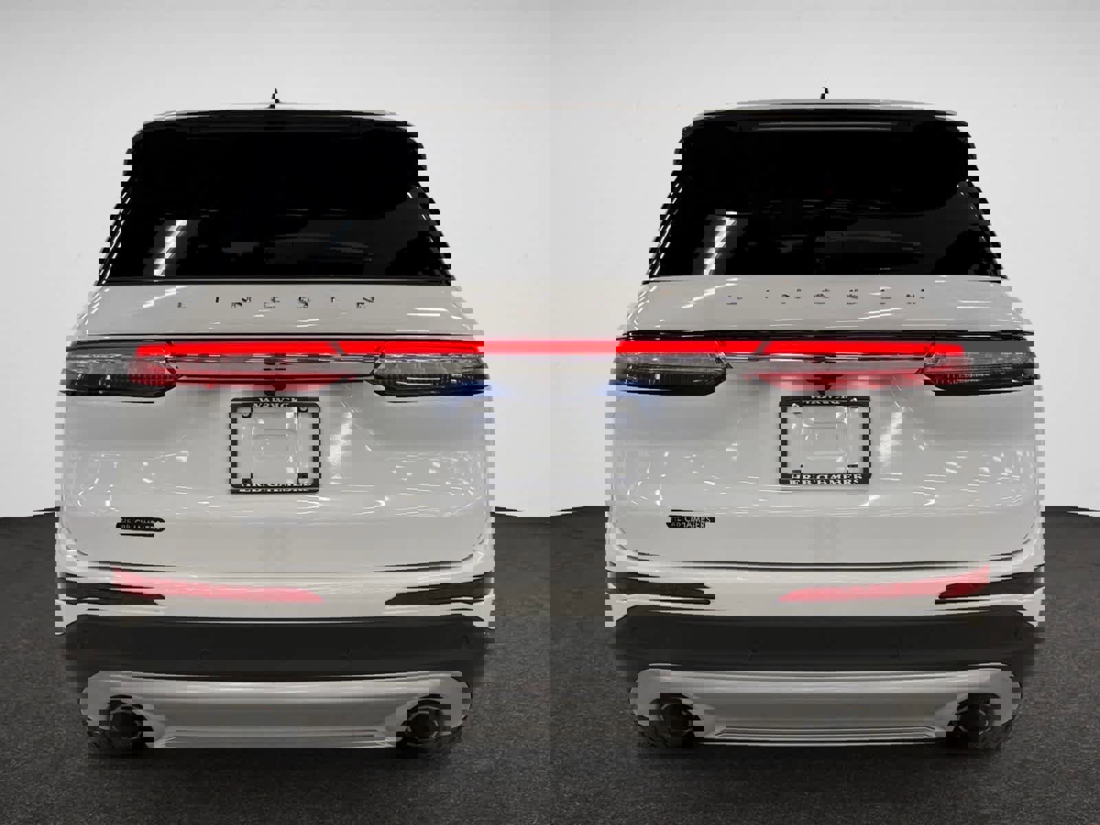 Used 2022 Lincoln Corsair AWD w/ Equipment Group 101A image 11