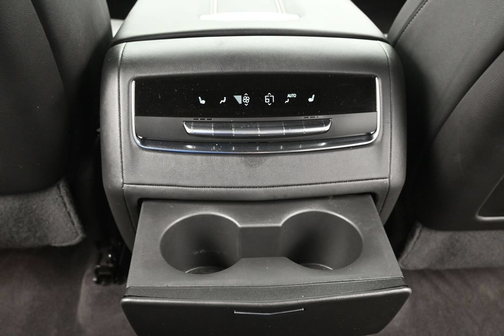 Used 2024 Cadillac Escalade ESV Premium Luxury AWD/4WD image 20
