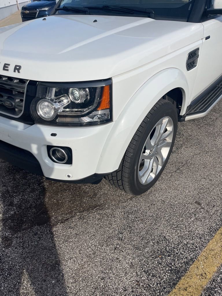 Used 2016 Land Rover LR4 HSE AWD/4WD image 3