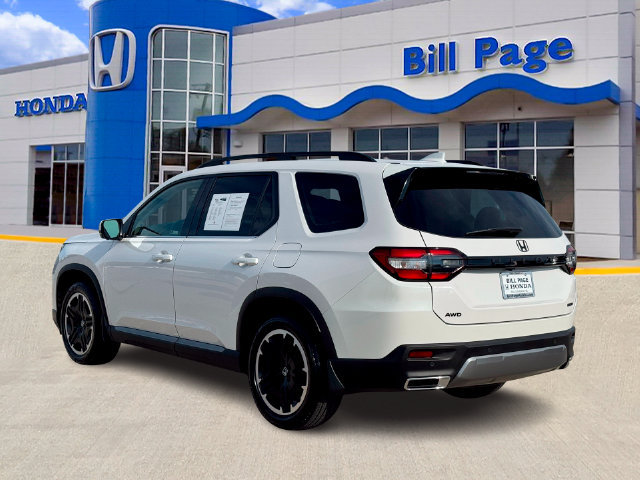 Certified 2026 Honda Pilot Touring image 6