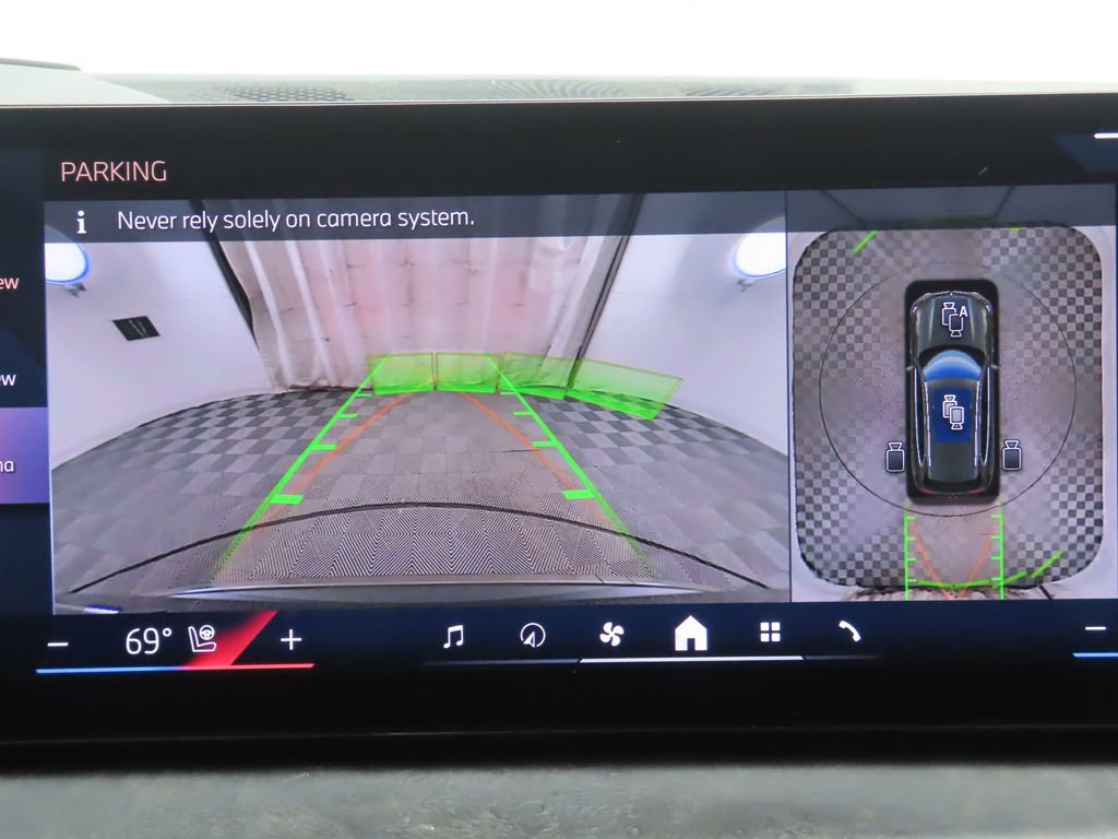 Certified 2024 BMW X5 xDrive40i w/ Premium Package image 15