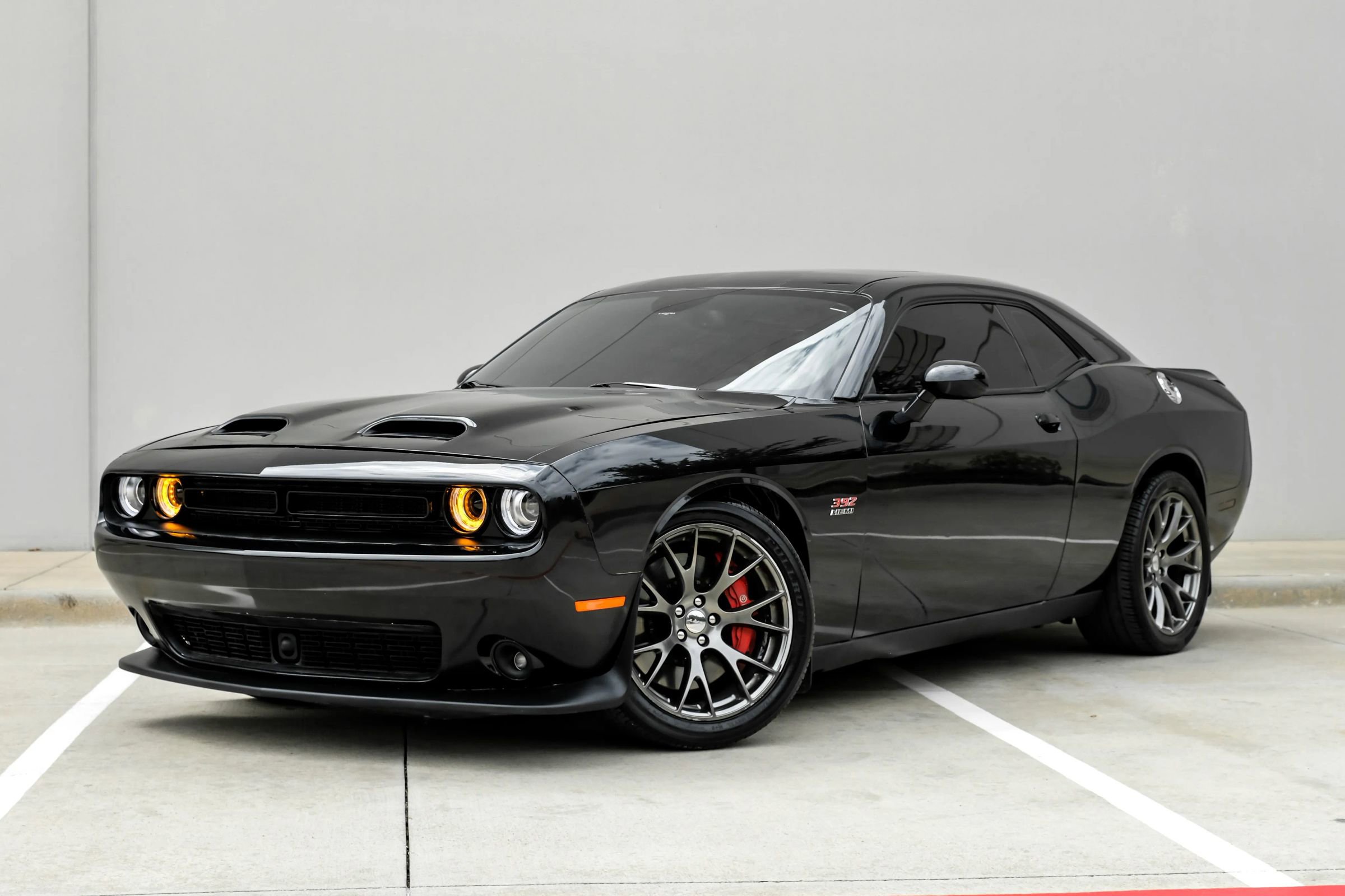Used 2015 Dodge Challenger SRT w/ Technology Group RWD image 7