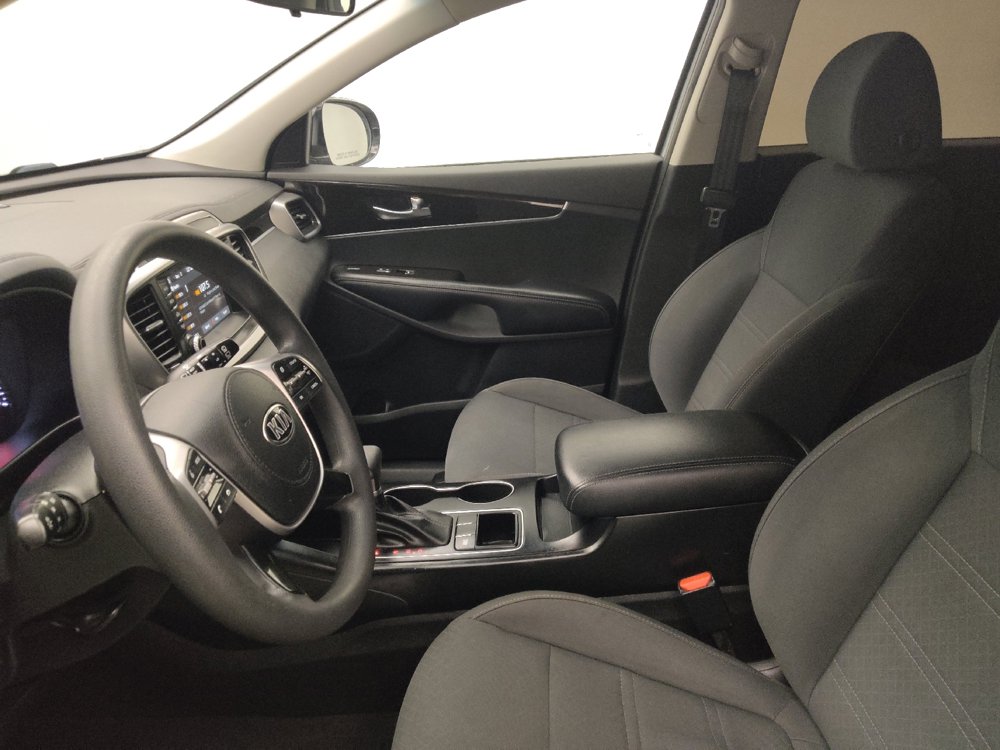 Used 2020 Kia Sorento L FWD image 17