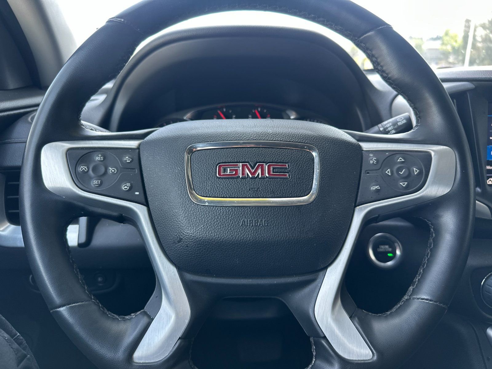 Used 2024 GMC Terrain SLT FWD image 22