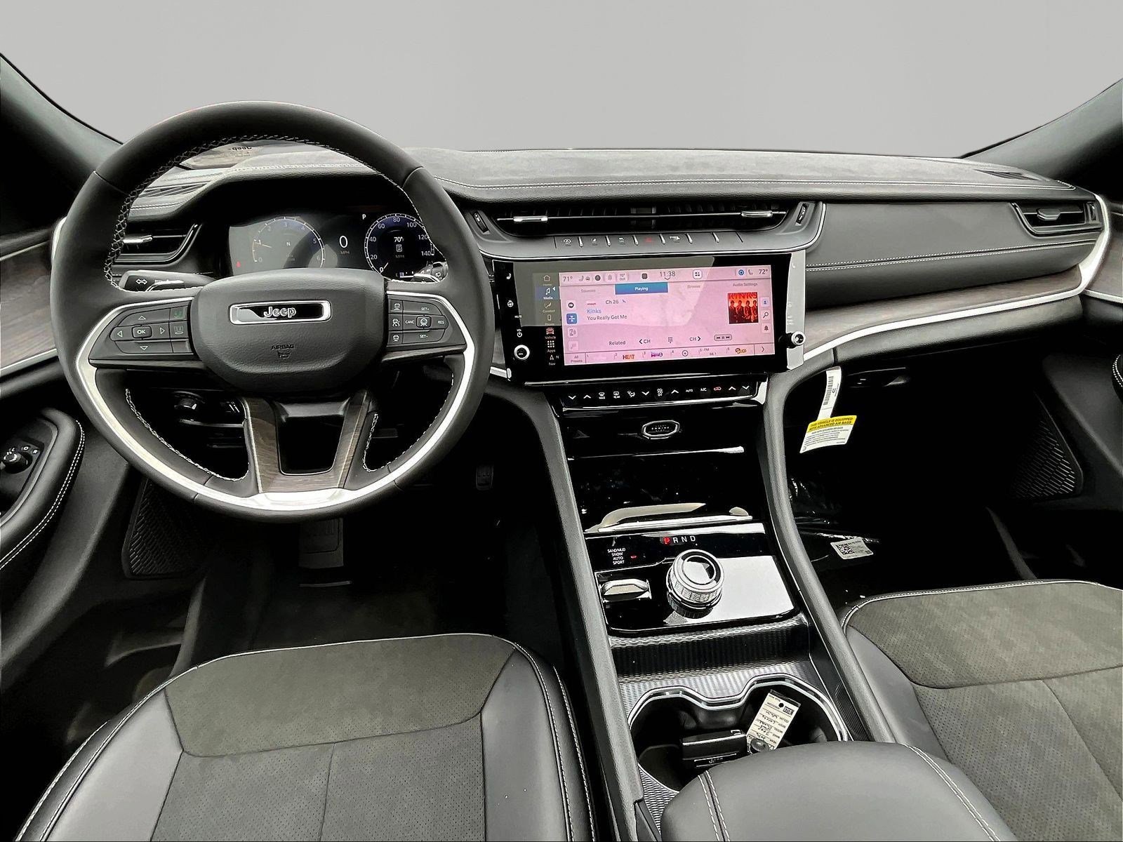 New 2026 Jeep Grand Cherokee Altitude AWD/4WD image 10