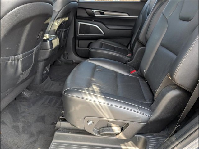 Used 2022 Kia Telluride S image 10