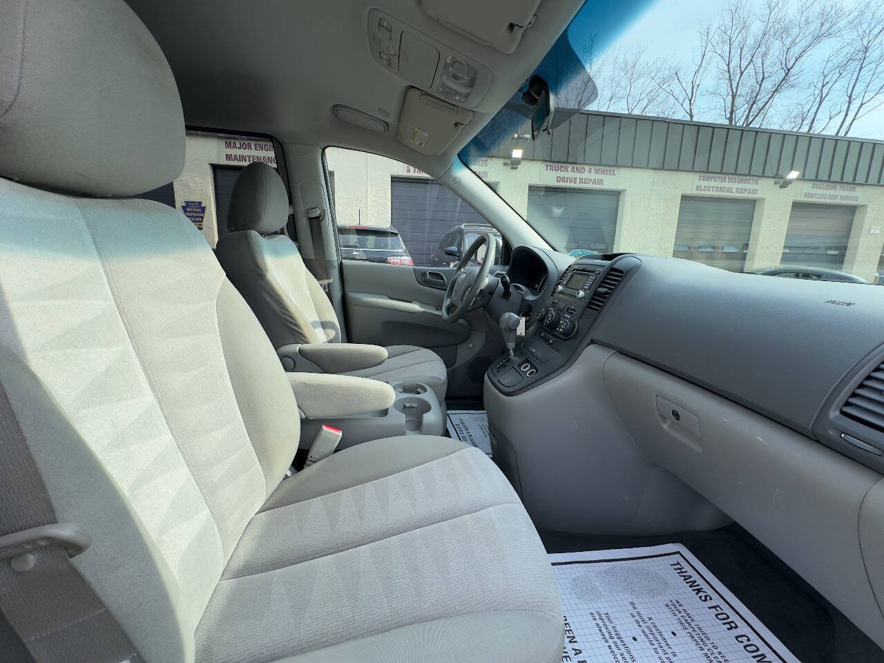Used 2012 Kia Sedona LX w/ PWR Pkg FWD image 13