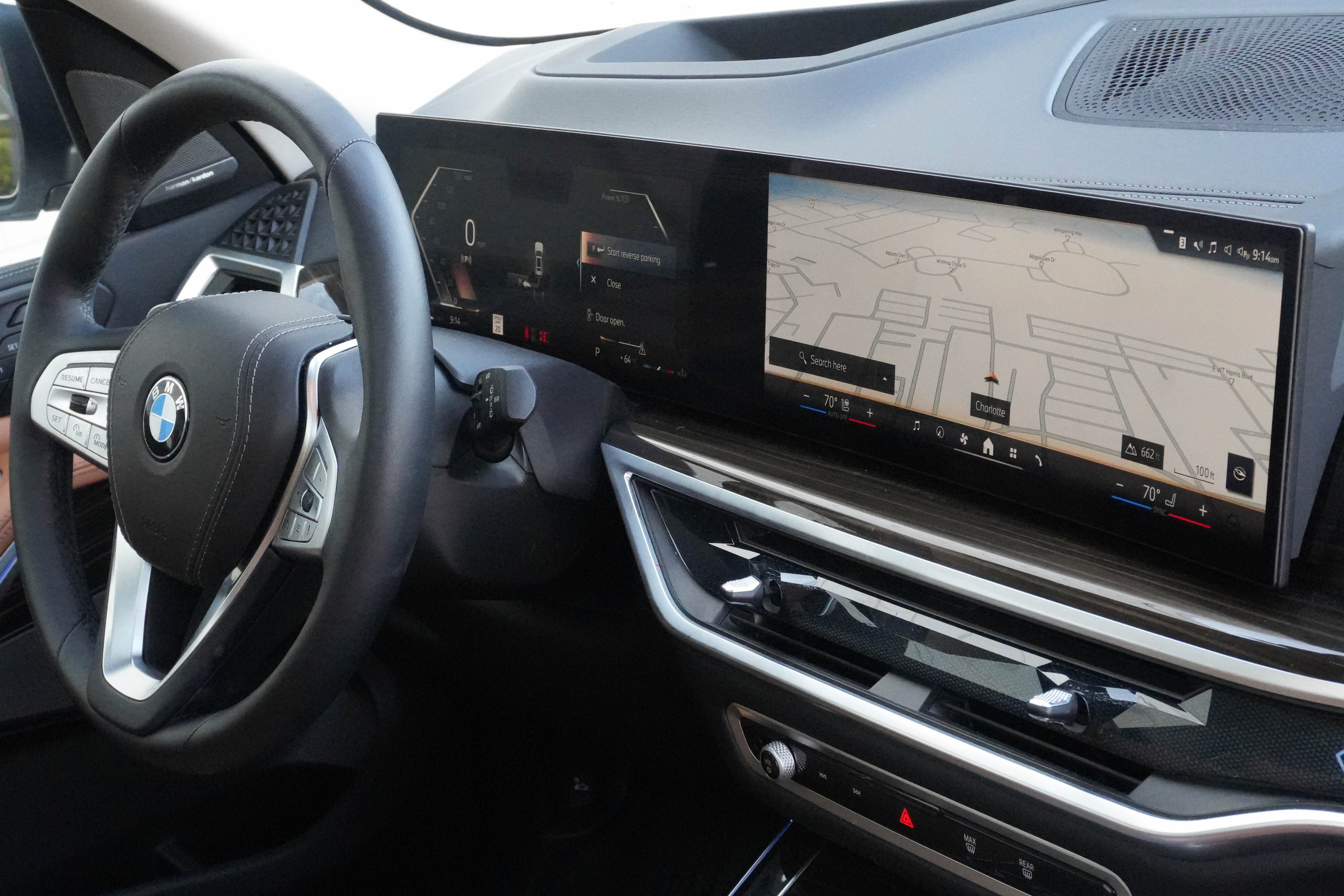 Certified 2025 BMW X7 xDrive40i image 8