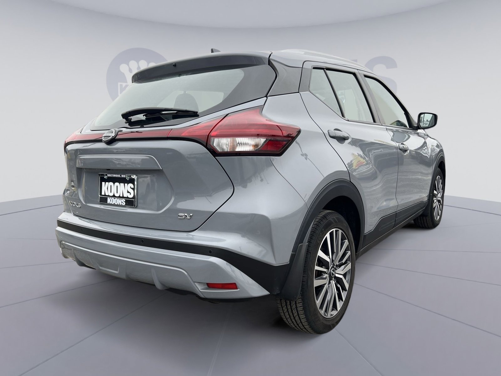 Used 2023 Nissan Kicks SV image 7