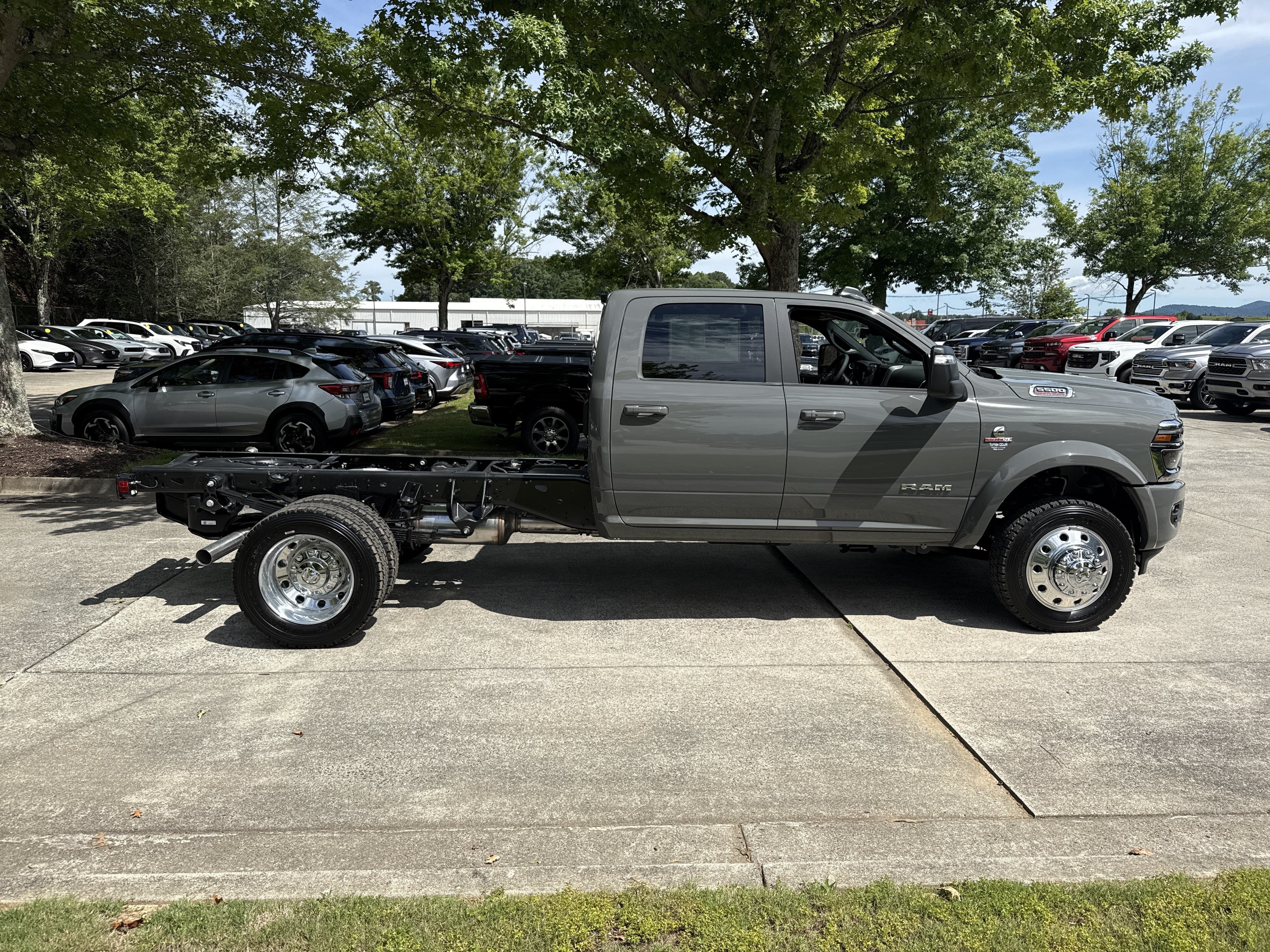 New 2026 RAM 5500 4x4 Crew Cab w/ Laramie Trim Package image 8