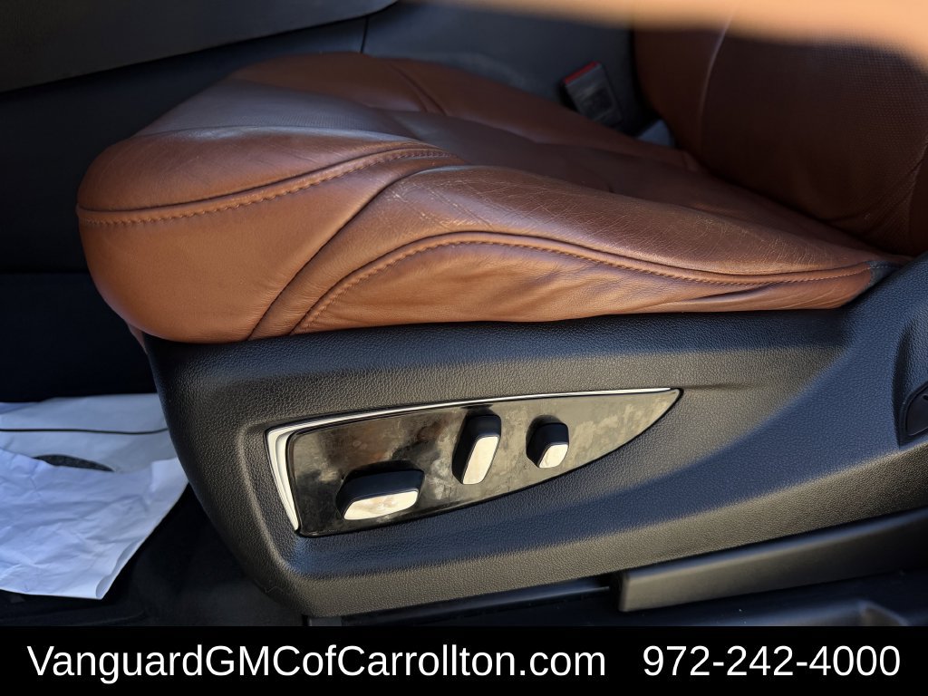 Used 2020 Cadillac Escalade Luxury RWD image 30