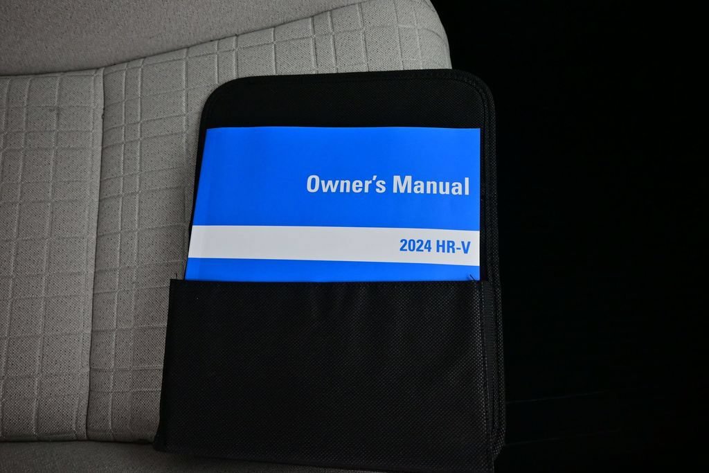 Used 2024 Honda HR-V LX image 37
