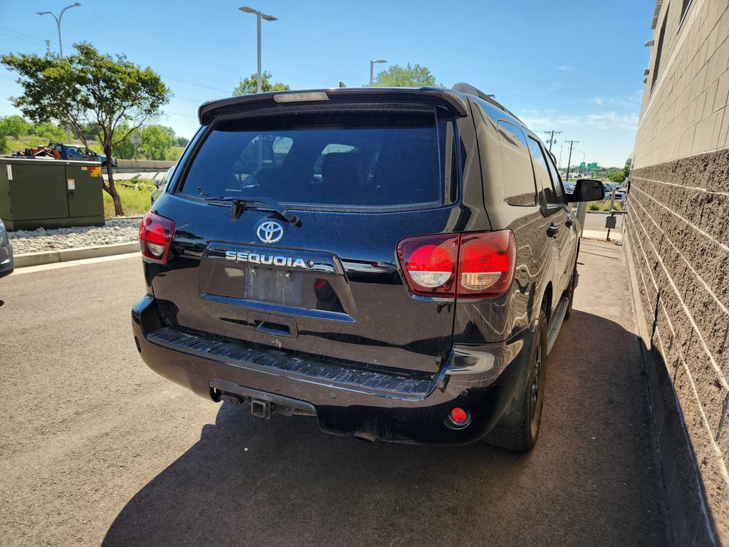 Used 2018 Toyota Sequoia TRD Sport AWD/4WD image 10