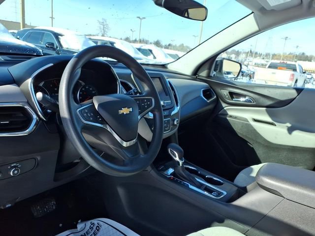 Used 2023 Chevrolet Equinox LS w/ LS Convenience Package image 9
