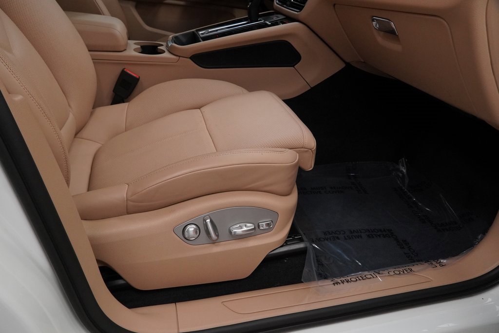 Used 2023 Porsche Macan image 51