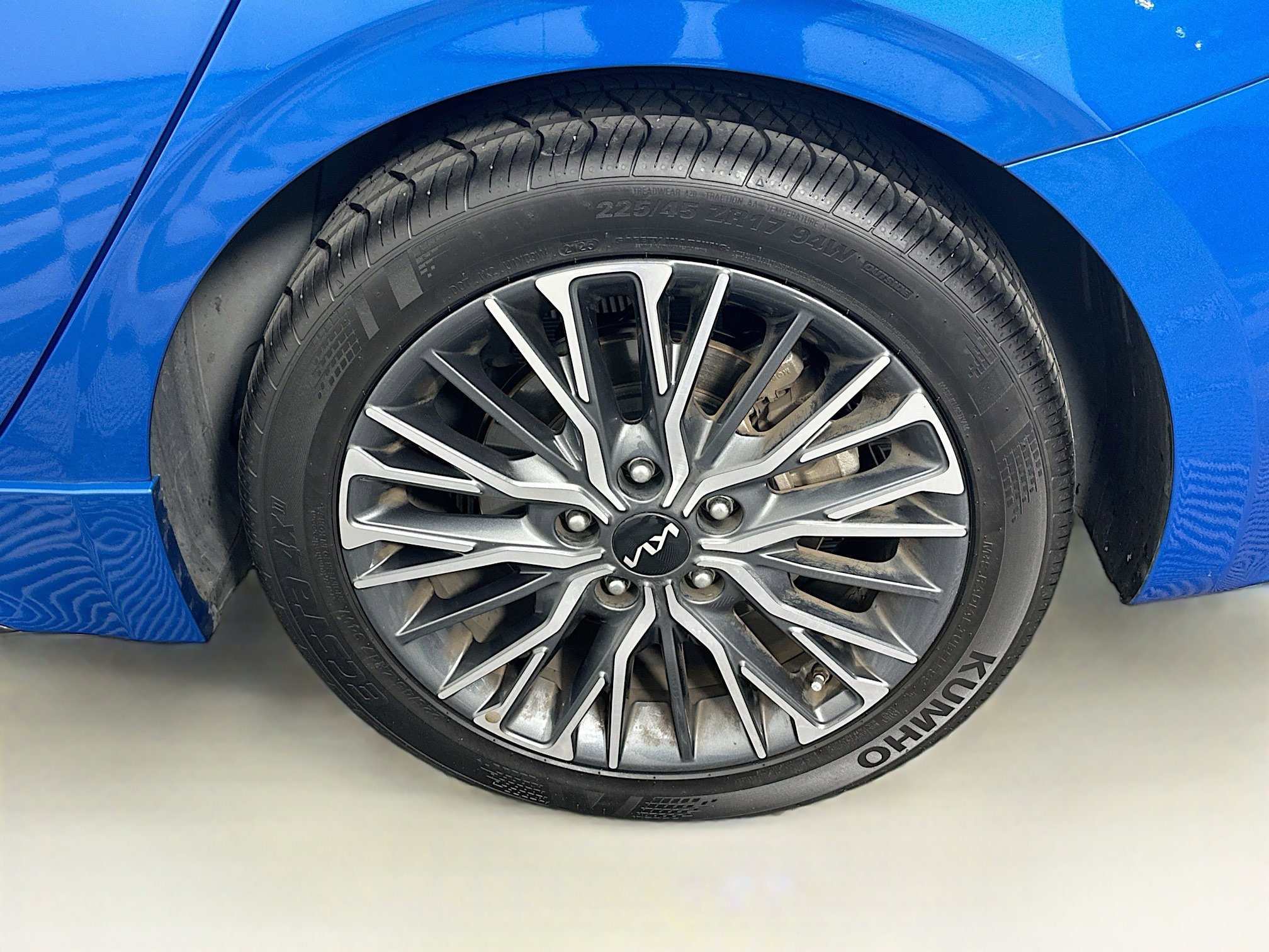 Used 2023 Kia Forte GT-Line w/ GT-Line Premium Package image 11