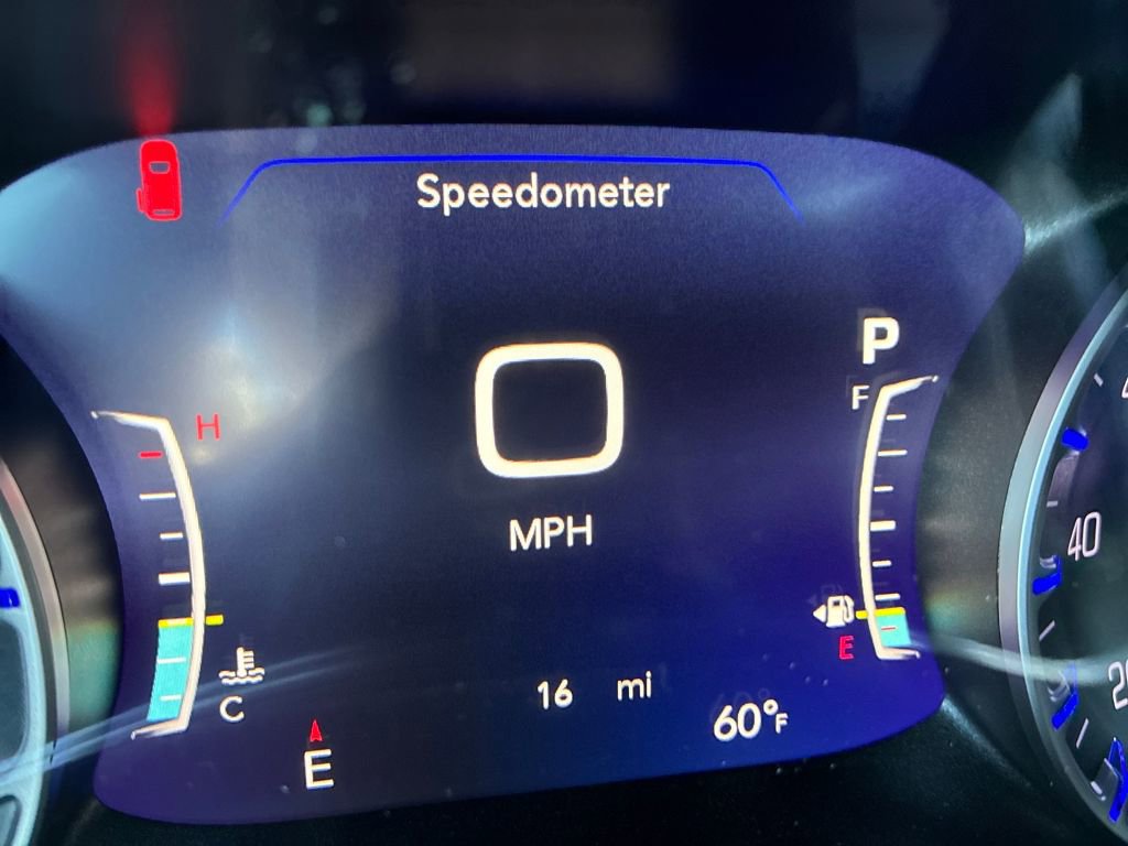 New 2026 Chrysler Pacifica Limited w/ Uconnect Theater Family Group image 17